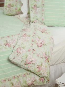 Apple Blossom Queen Duvet Pillowcase Set - Light Green
