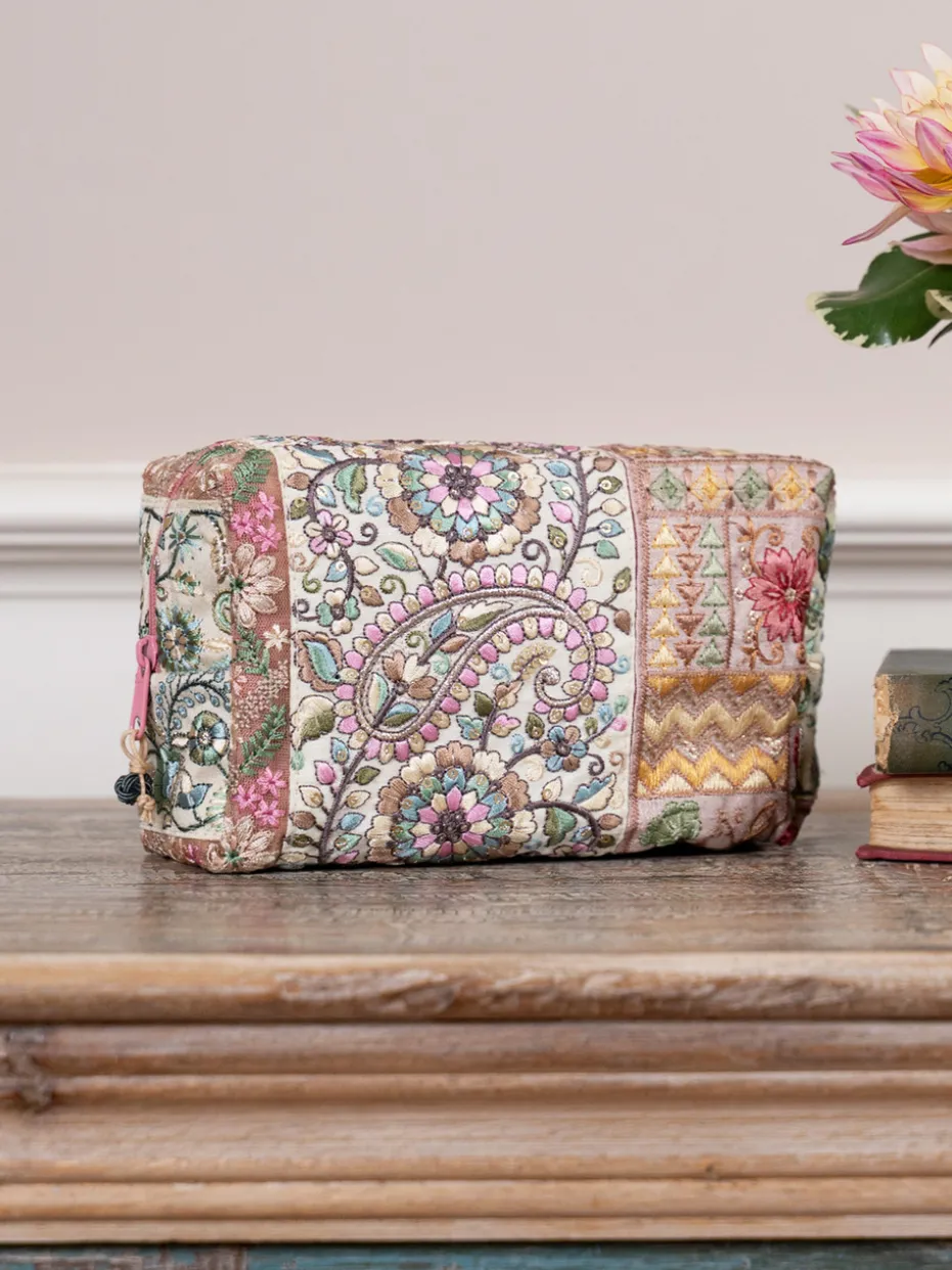 Bel Canto Cosmetic Bag - Aqua Pink