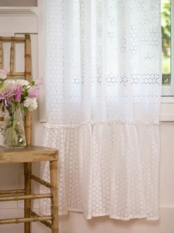 Daisy Lace Curtain