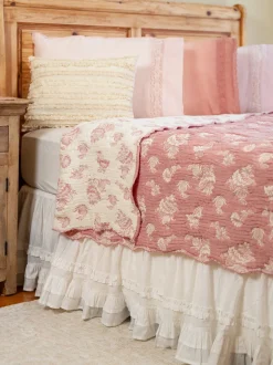 Rebecca's Matelasse Blanket - Rose